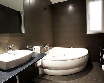 Rey Don Sancho - Zamora - Bathroom