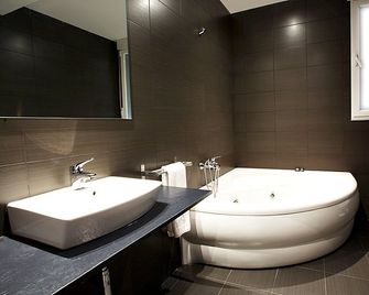 Rey Don Sancho - Zamora - Baño