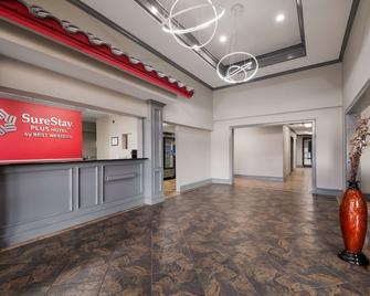 SureStay Plus Hotel by Best Western San Antonio North - San Antonio - Front desk