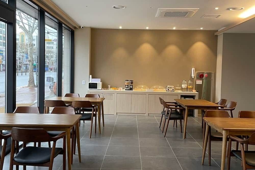 هاوند هوتل دايجو