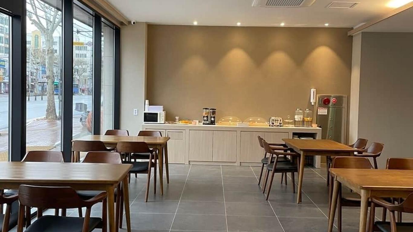 Hound Hotel Daegu