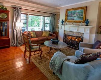 Bald Mountain House Inn at the Wolf Laurel Resort - Mars Hill - Sala de estar