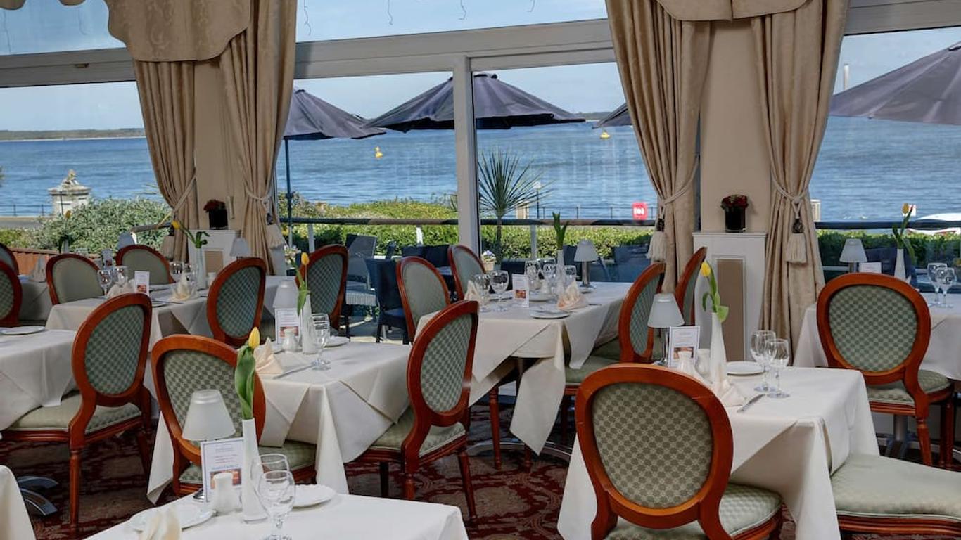 Best Western New Holmwood Hotel