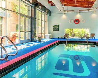 Aloft Lexington - Lexington - Zwembad