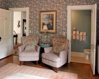 Guilford Bed and Breakfast - Guilford - Living room