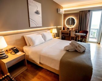 Coral Hotel Athens - Palaió Fáliro