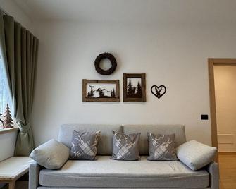 The Stella Alpina Apartment In Central Area - 8 Beds - Wifi And Terrace - San Vito Di Cadore - Salon