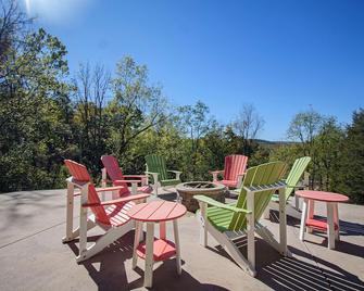 Walnut Hill Lodge - Pearisburg - Balcón