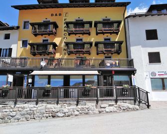 Hotel B&B Francolini - Folgaria - Rakennus