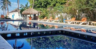 Surf Olas Altas 酒店 - 埃斯康迪多港 - 埃斯孔迪多港 - 游泳池