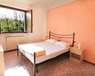 Residence Corte Del Bosco - Garda - Yatak Odası