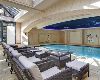 Ocean views Apartment within Resort - Star of the Sea - Heated Pool - Terrigal