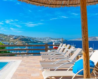 Paradision Hotel - Tourlos - Балкон