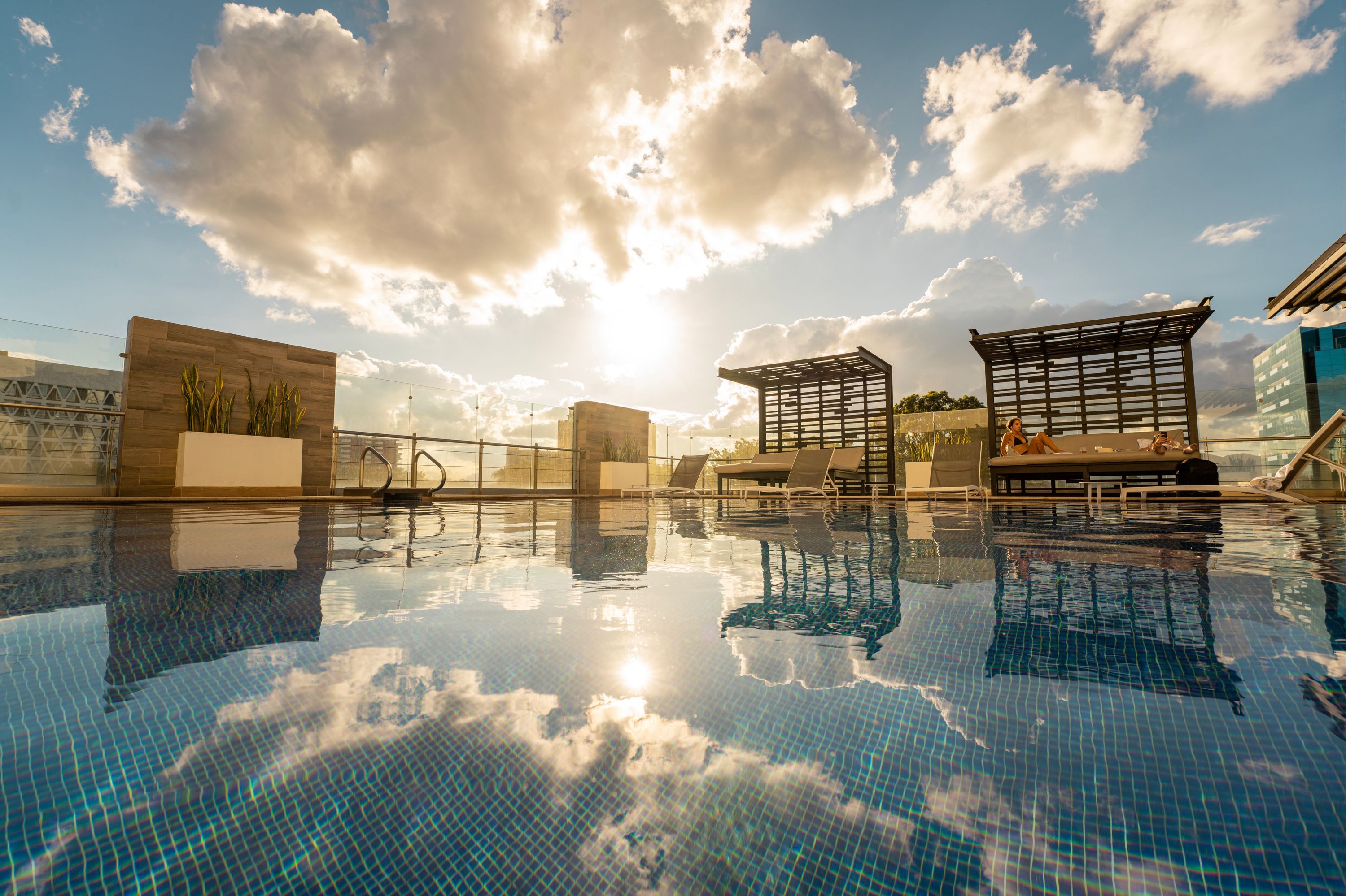 Holiday Inn Guatemala By IHG - גוואטמלה סיטי - בריכה