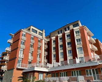 Residence Stella Maris - Pietra Ligure - Bâtiment