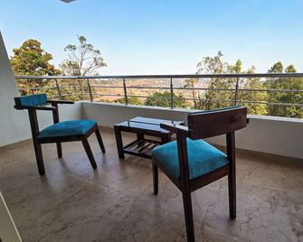 Wonder Mist Resort, Mahabaleshwar - Mahabaleshwar - Balcón