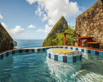 Ladera Resort - Soufrière - Pool