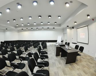 Hotel Putnik - Novi Sad - Salle de réunion