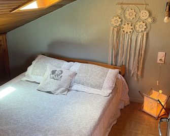 Chalet cosy-vue sur la montagne & montgolfières - Saillagouse - Bedroom