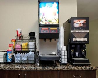 Making The Best Memories Along The Way! Pool, Free Parking, Pets Are Welcome! - Ellenton - Buffet