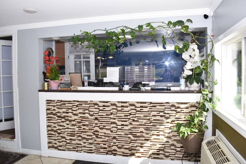 Pilgrim Inn & Cottages