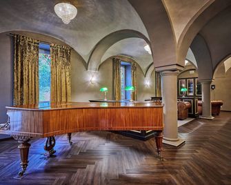 Hotel Zur Post Altötting - Altötting