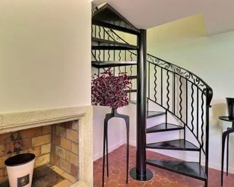 La Suite 26 - 4 stars - Daily Wellness Access - Aix en Provence - Escalier