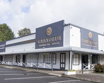 Grandeur Thermal Spa Resort - Taupo - Bâtiment
