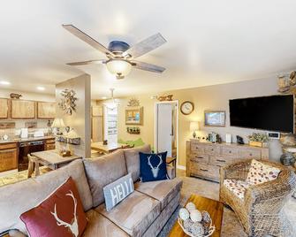 Sun Valley Hideaway - Ketchum - Living room