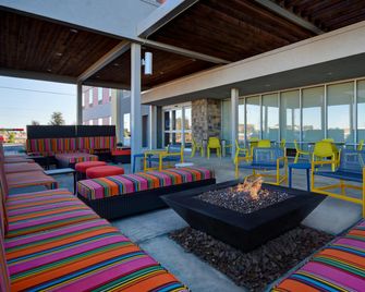Home2 Suites by Hilton Odessa - אודסה - בניין