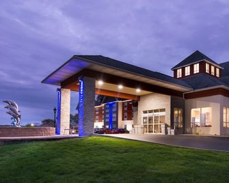 Holiday Inn Express Mystic - Groton Area By IHG - Mystic - Building
