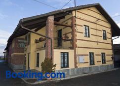 B&B I 3 Gadan - Volpiano - Gebouw