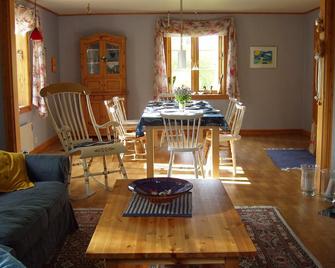 Spacious, family-friendly holiday home in Smaland in the Kingdom of Crystal - Linneryd - Servicio de la propiedad