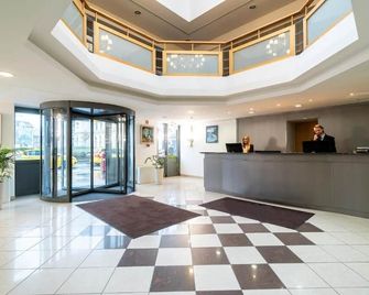 East City Budapest - Budapest - Front desk