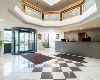 East City Budapest - Budapest - Recepción