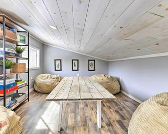 Adirondack Cabin Near Whiteface Mountain Resort! - Wilmington - Ložnice