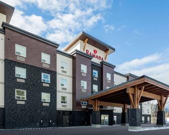 Ramada by Wyndham Revelstoke - Revelstoke - Bygning