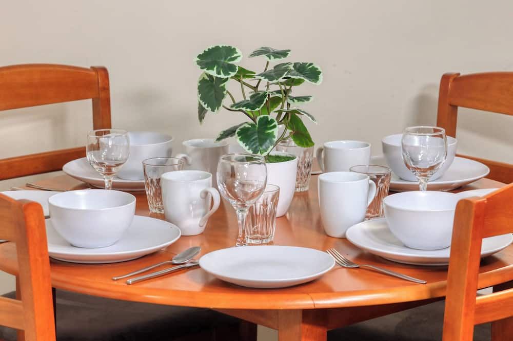 Top Of The Town Motel