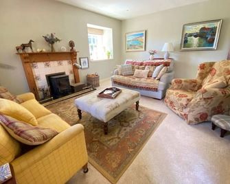 Beautiful stone built cottage in rural setting, 20 minutes by train to Edinburgh - East Linton - Stue