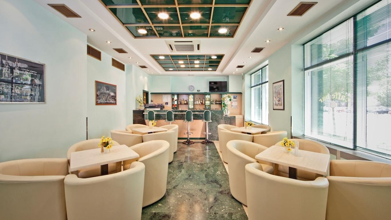 فندق سنترال