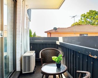 Motel 10 - Sydney - Varanda