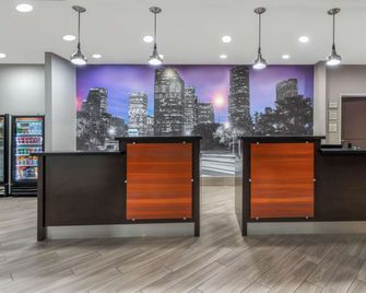 La Quinta Inn & Suites by Wyndham Houston Humble Atascocita - Humble - Recepción