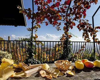 Vineyard Cottage Vercek - Novo mesto - Balcone