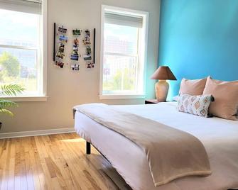 2-Bedroom Eager Park Rowhome w/Parking - Baltimore - Chambre