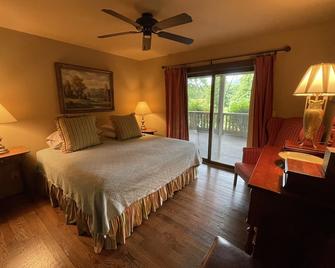 Sparrow's Rest - A Place to Retreat - Dillard - Bedroom