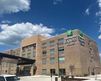 Holiday Inn Express & Suites Oscoda By IHG - Oscoda - Gebäude