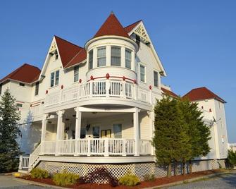 Tavern On The Bay Hotel - Al Capone Suite - Somers Point