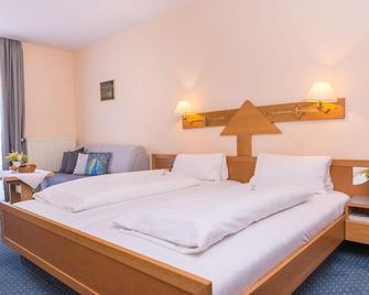 Hotel Pfauen - Endingen - Bedroom