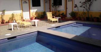 Hotel Sarabi - Barra de Navidad - Pool