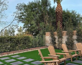 Charming room in a house in tranquil Mission Viejo with WiFi, and AC - Mission Viejo - Patio